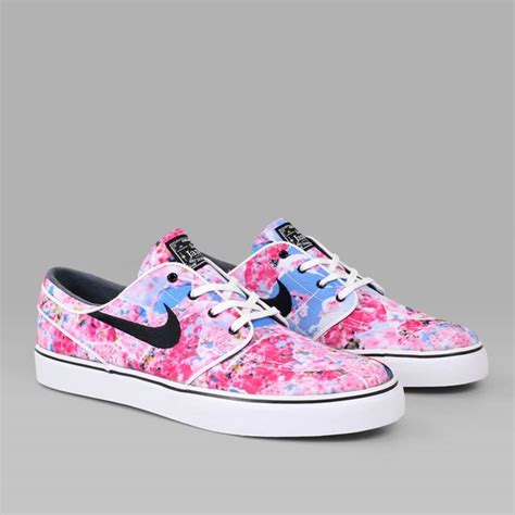 nike sb schuhe pink|nike sb skateboard.